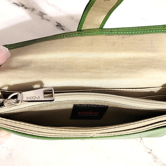 HOBO Int'l Lime Green 'Clio' Leather Wallet - Picture 3 of 9